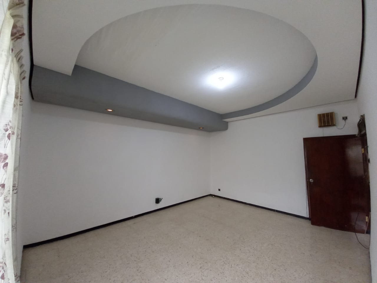 Disewakan Rumah Cantik dan Terawat di Klampis Indah Surabaya Timur - Thumbnail 3