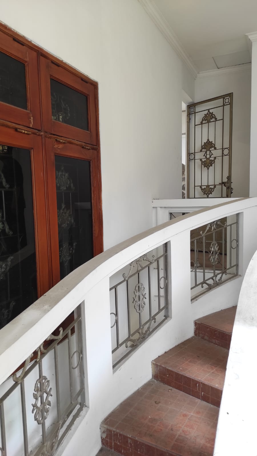 Dijual Rumah Surabaya Timur - Image 1
