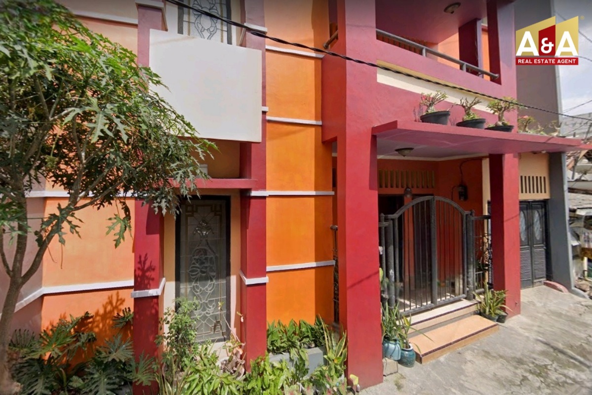 Dijual Rumah 2 Lantai Lokasi Strategis di Margorejo Surabaya Selatan - Image 1