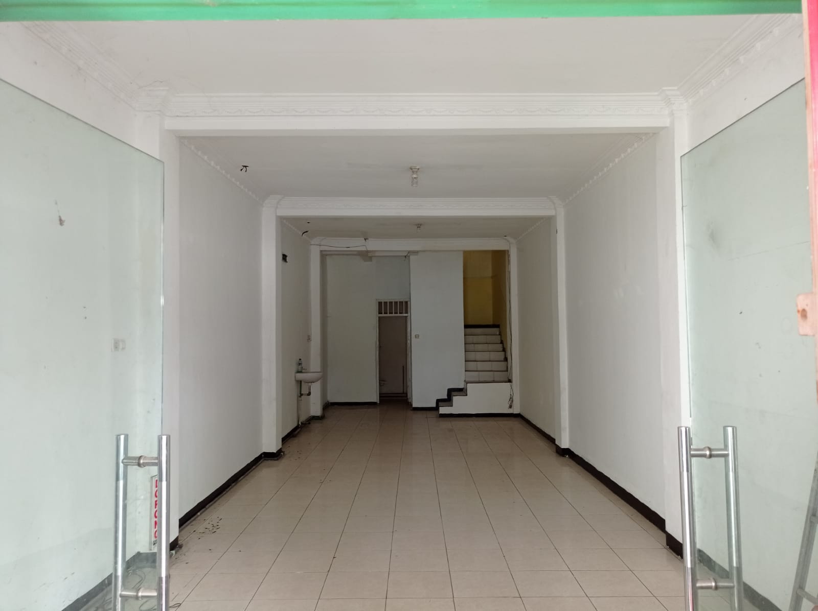 Disewakan Ruko Lokasi Strategis Bratajaya Surabaya Timur - Thumbnail 4