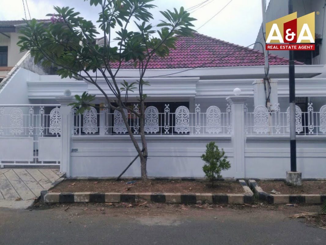 DIJUAL RUMAH WILAYAH SURABAYA SELATAN - Image 1