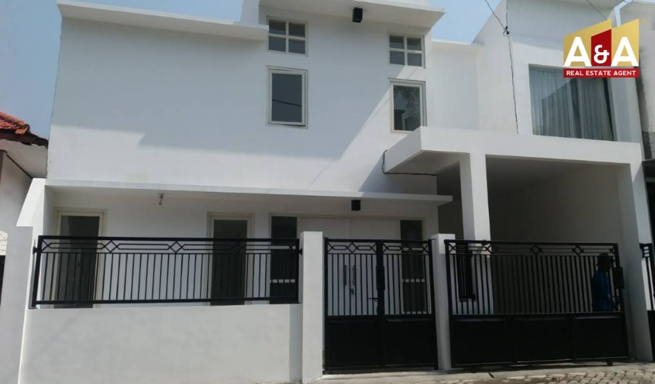 DIJUAL RUMAH WILAYAH WIYUNG SURABAYA SELATAN - Image 1