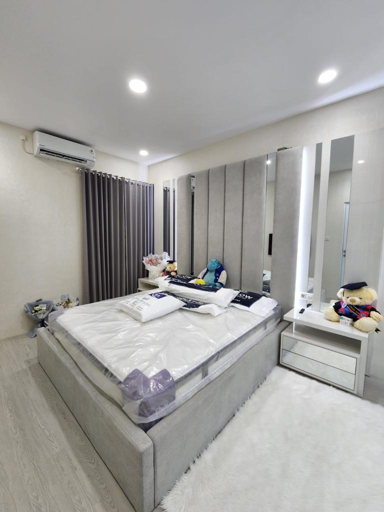 Dijual Rumah Bagus Pasca Renovasi di Kutisari Surabaya Timur - Thumbnail 2