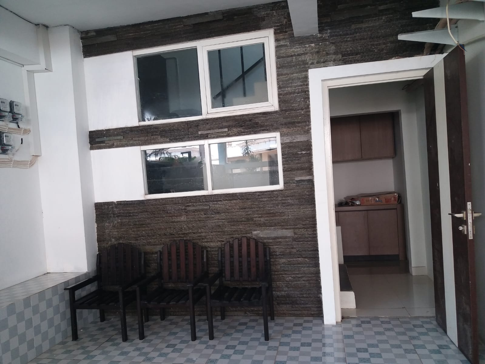 Dijual Rumah Bonus Kost-Kostan di Mulyosari Surabaya Timur - Thumbnail 4