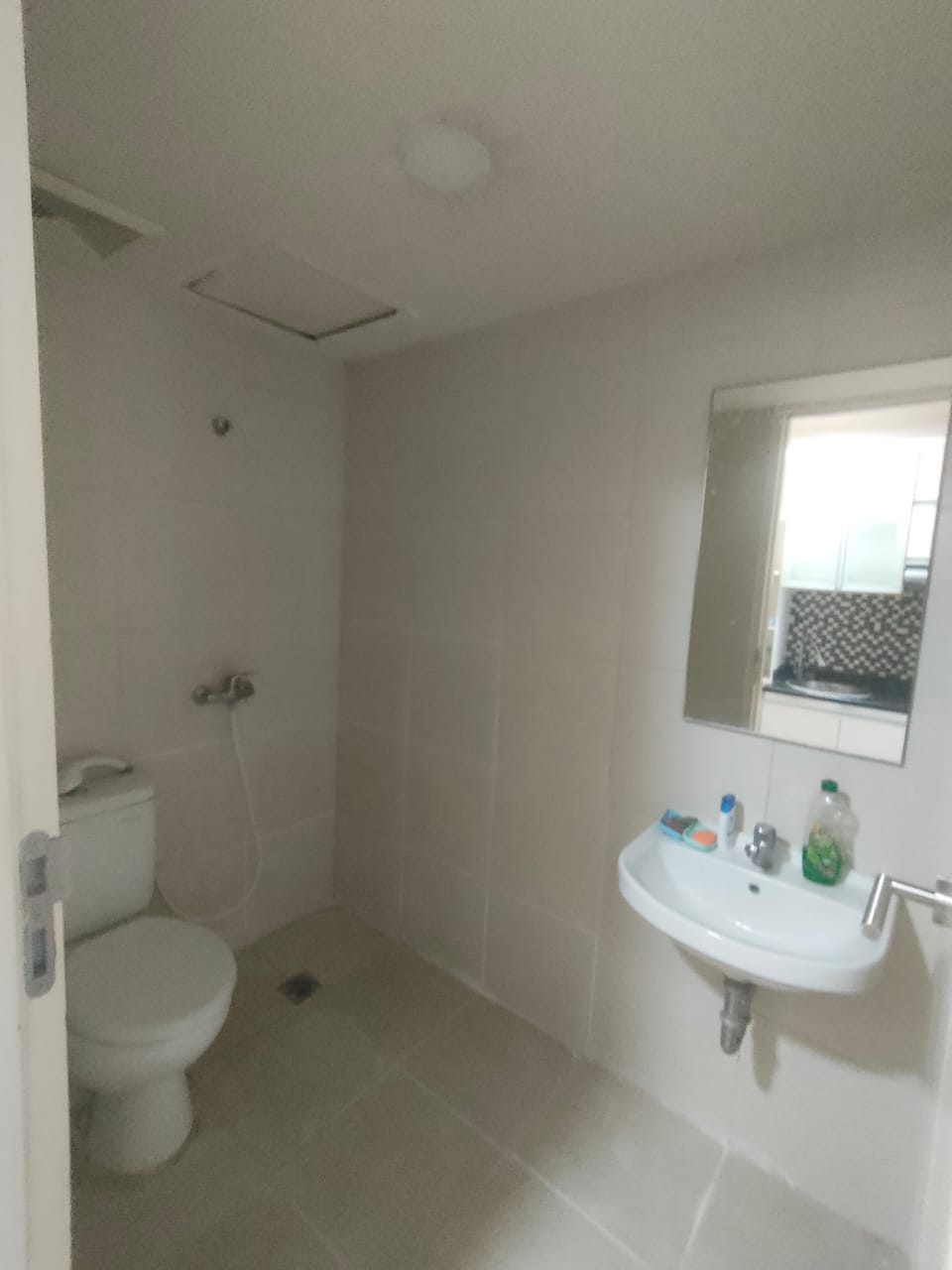 Disewakan Apartement Mewah Nyaman di Wilayah Surabaya Barat - Thumbnail 2