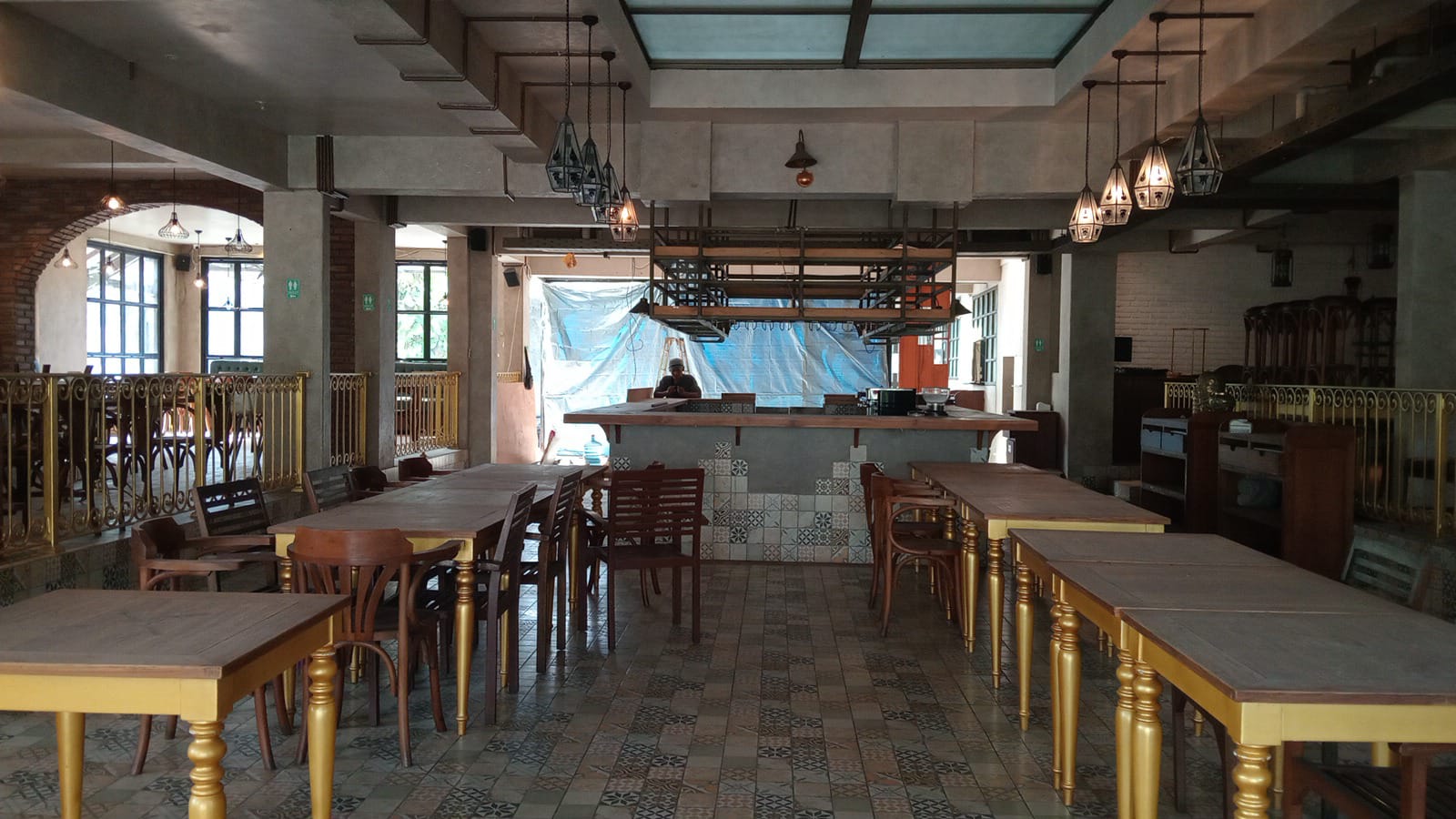 Dijual/Disewakan Ruko ex Restoran Raya Kupang Baru Surabaya Barat - Thumbnail 2