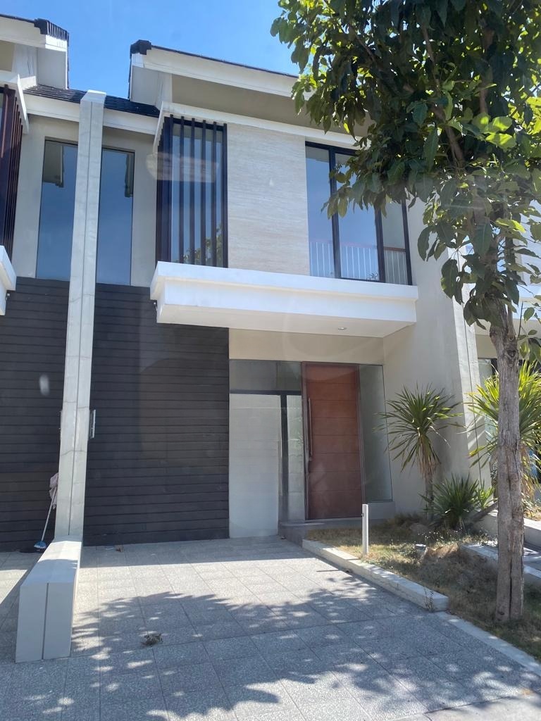 Dijual Rumah Murah Surabaya Barat Northwest Lake, Citraland - Image 1