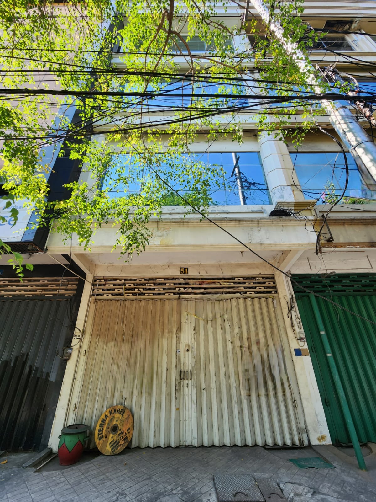 Di Sewakan Ruko Raya Mayjend Sungkono Surabaya Pusat - Image 1