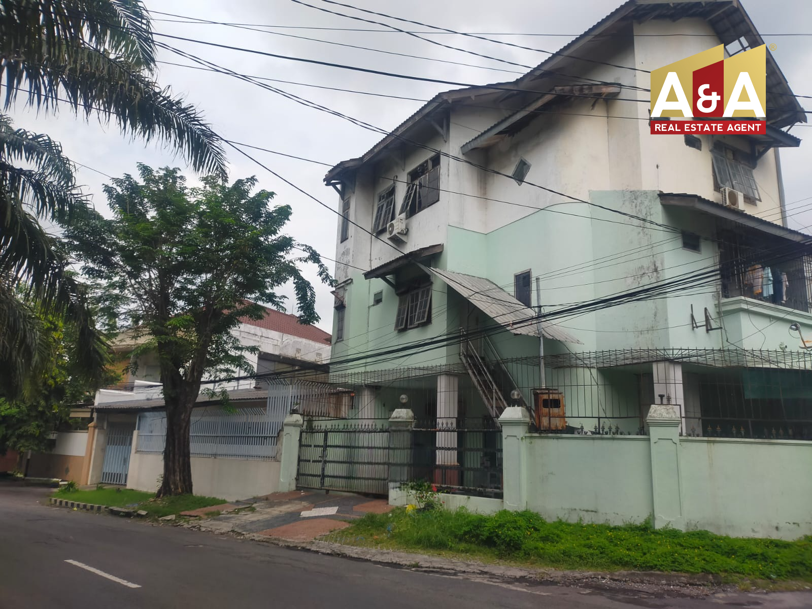 DIJUAL SUPER CEPAT RUMAH USAHA STRATEGIS WILAYAH SURABAYA BARAT - Image 1