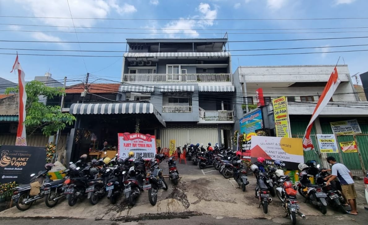 Dijual Ruko 3 Unit Tengah kota - Image 1