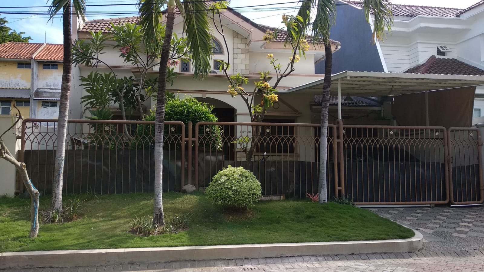 Dijual Rumah Lokasi Strategis di Wilayah Surabaya Timur - Image 1