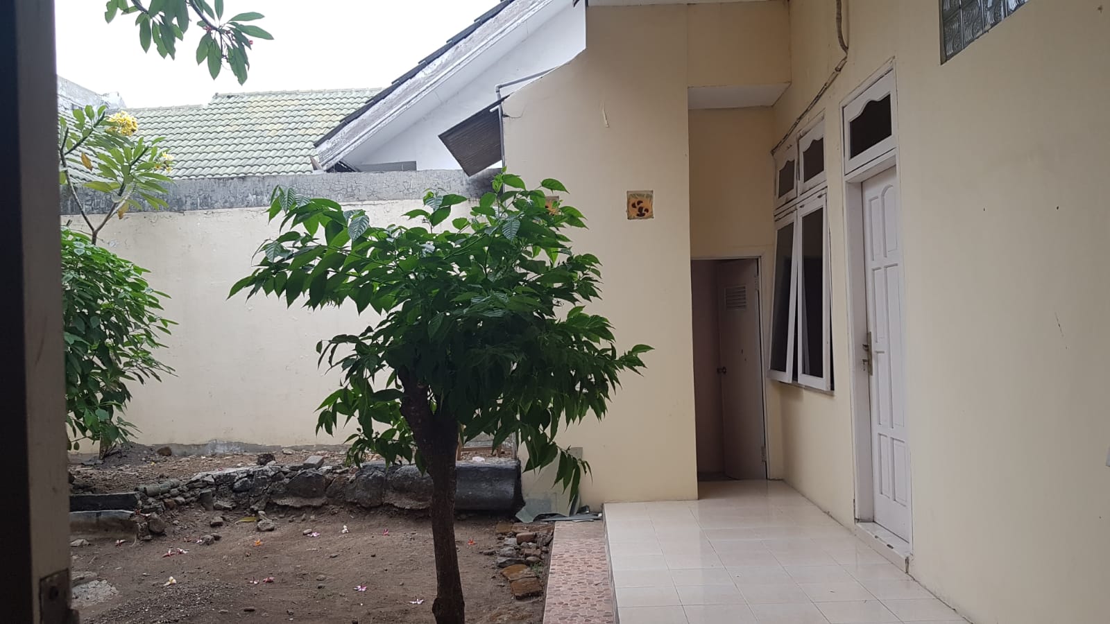 Dijual Rumah di Deltaraya Timur Wilayah Sidoarjo - Thumbnail 2