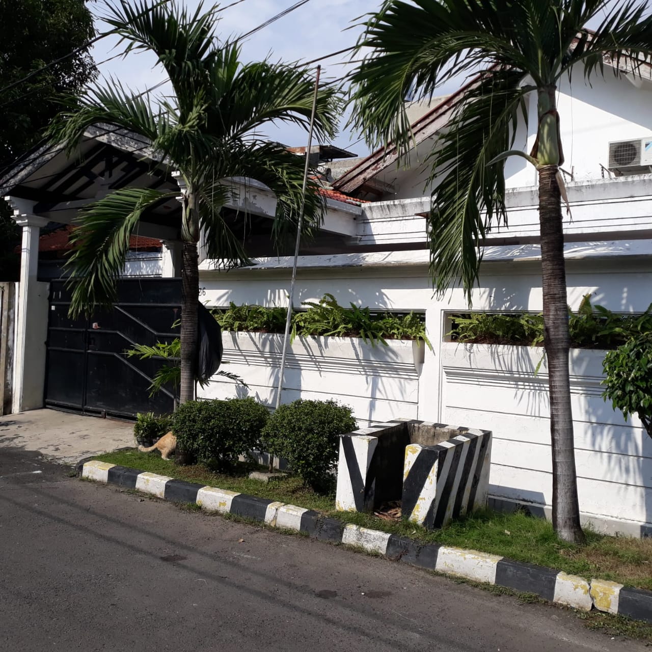 Dijual Rumah di Darmo Permai Timur Wilayah Surabaya Barat - Image 1