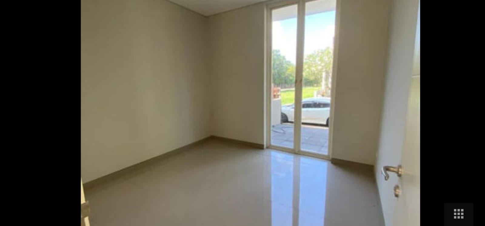 Dijual Rumah Green Lake Surabaya Barat - Thumbnail 3