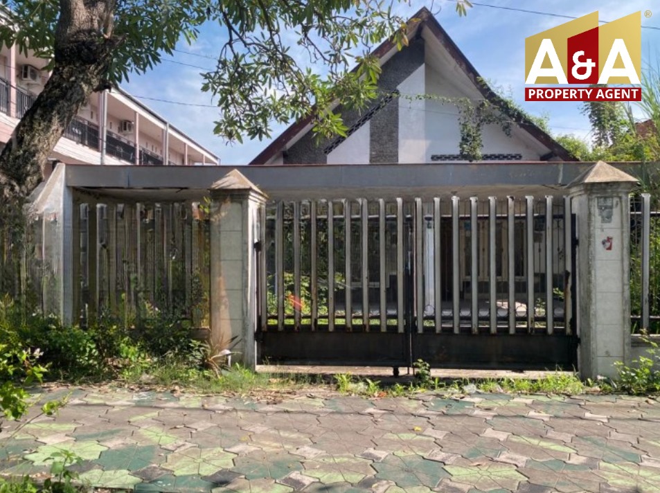 Dijual Rumah Bagus Hitung Tanah Yos Sudarso Wilayah Sidoarjo - Image 1
