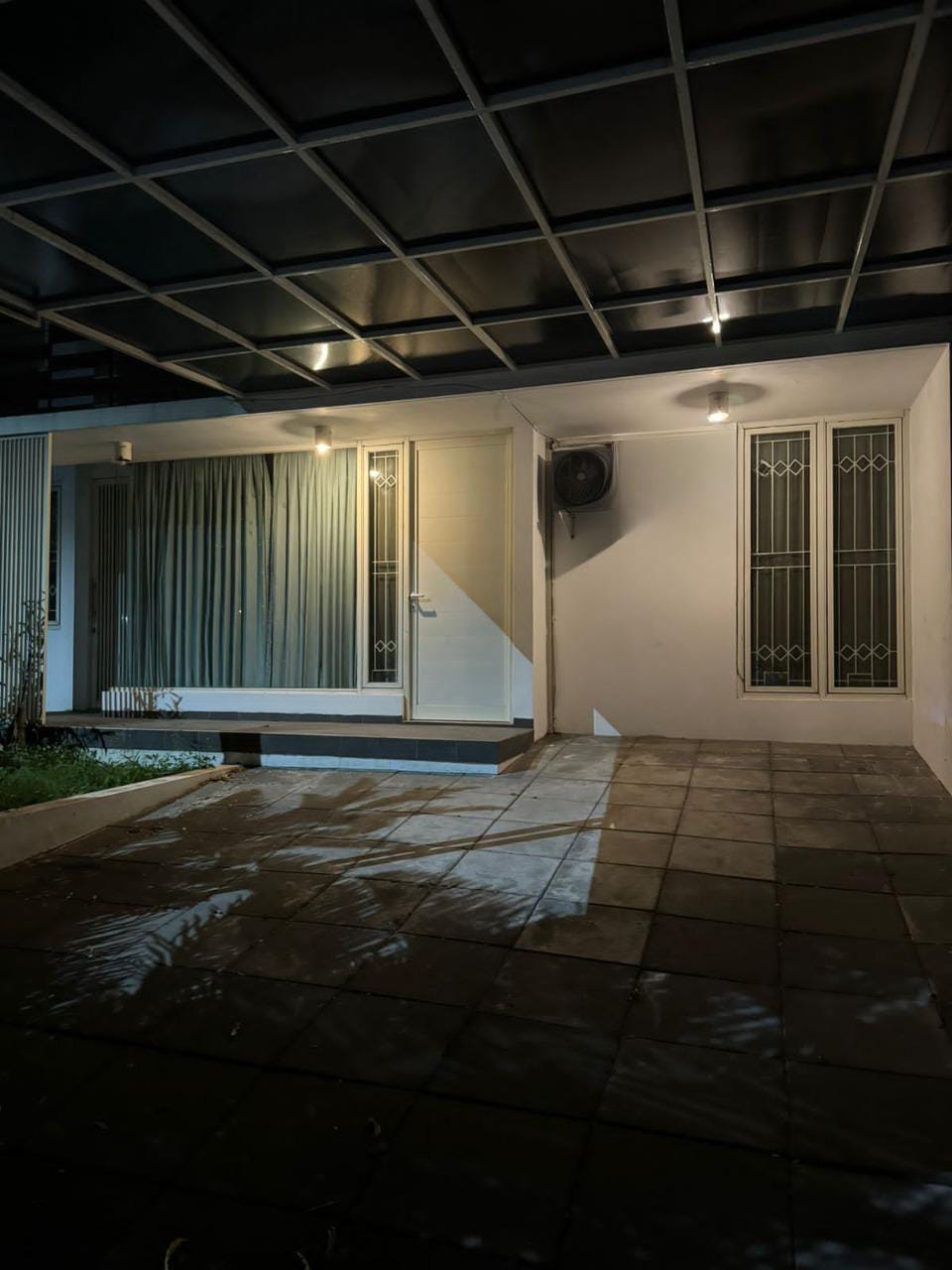 Disewakan Rumah Surabaya Barat Rosewood, Citraland - Image 1