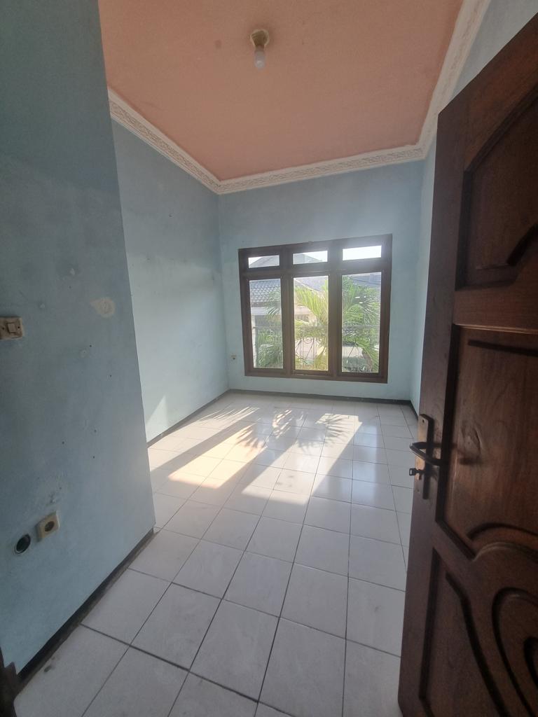 Disewakan Rumah Deltasari Indah Wilayah Sidoarjo - Thumbnail 4