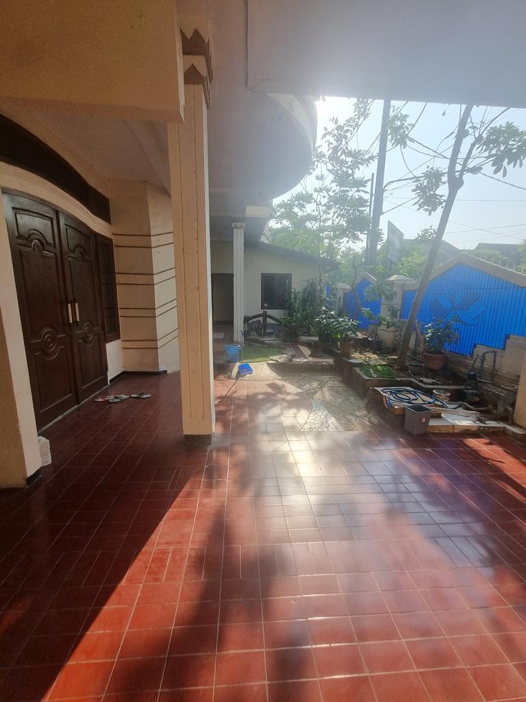 Disewakan Rumah Bagus Deltasari Indah Wilayah Sidoarjo - Image 1