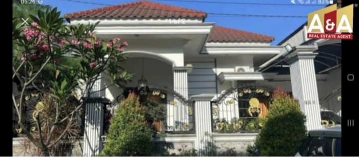 Dijual Rumah Mewah Strategis di Wilayah Gayungan - Image 1