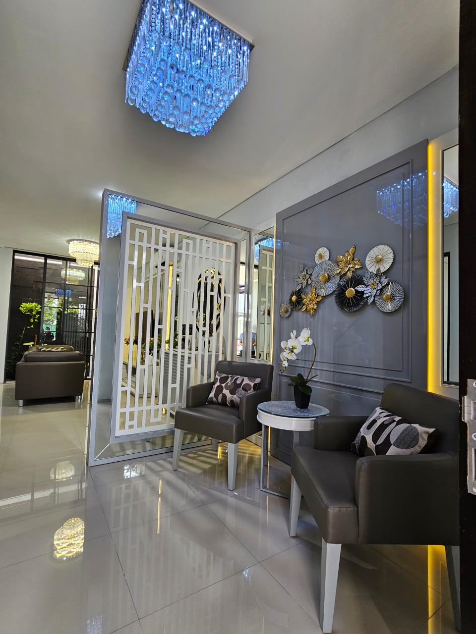 Dijual Rumah Siap Huni Citraland Oakwood Park Wilayah Surabaya Barat - Image 1