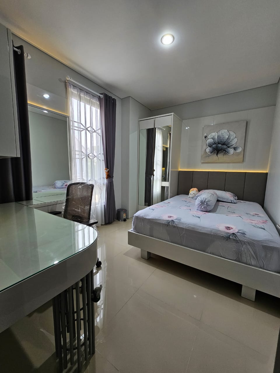 Dijual Rumah Siap Huni Citraland Oakwood Park Wilayah Surabaya Barat - Thumbnail 3