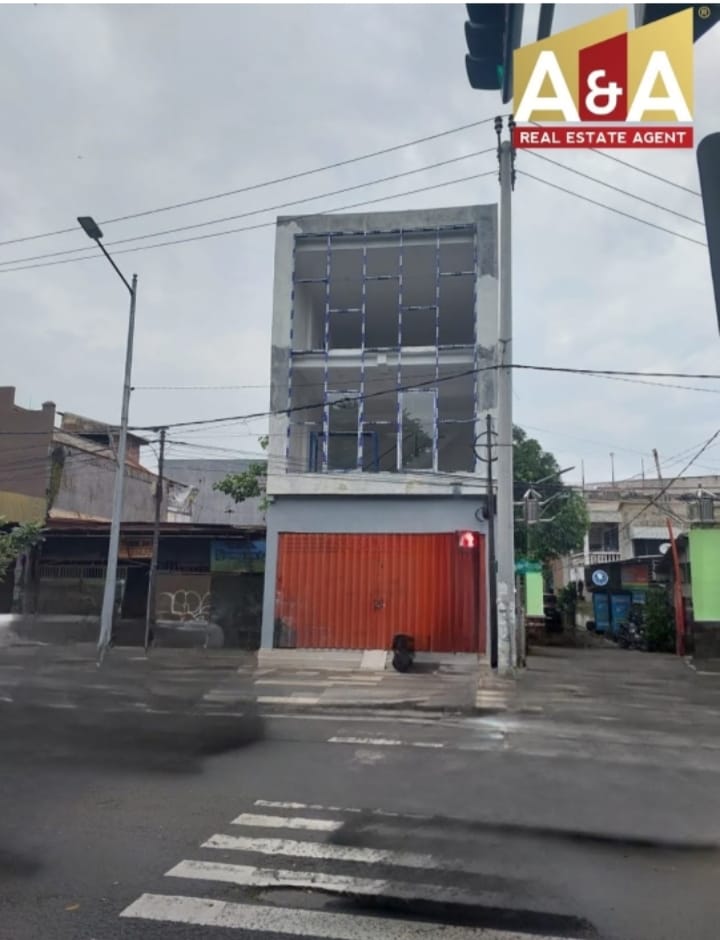 Dijual Ruko Lokasi Komersial di Raya Nginden - Image 1