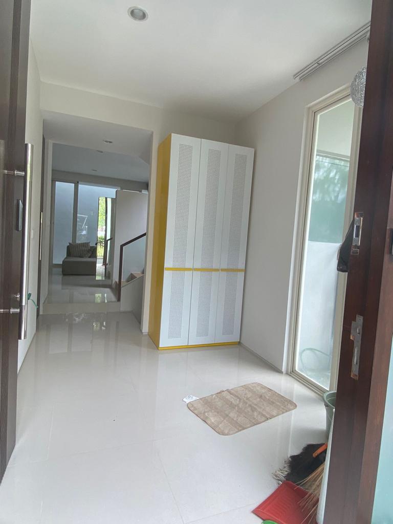 Dijual Rumah Mewah Siap Huni Alam Hijau Citraland Surabaya Barat - Thumbnail 4