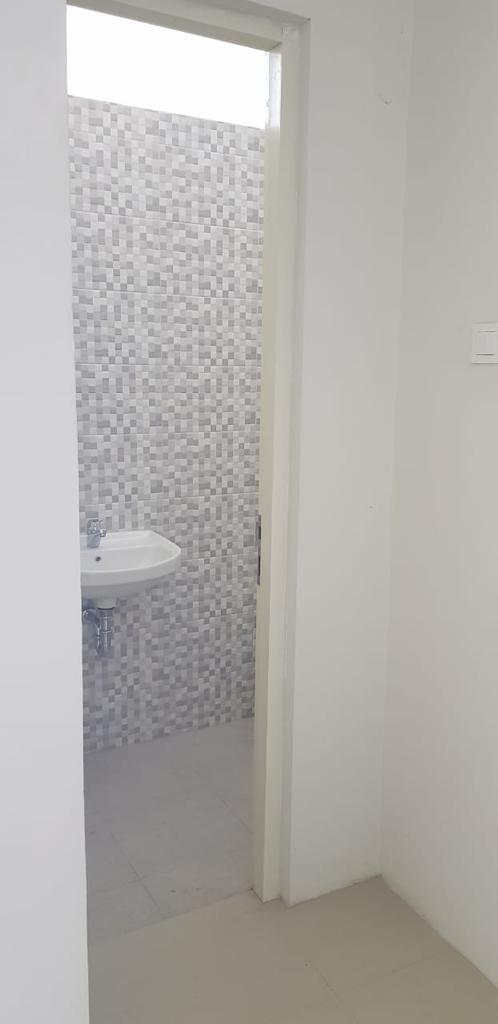 Dijual Rumah Bagus dan Nyaman Spring Village Residence Surabaya Timur - Thumbnail 4
