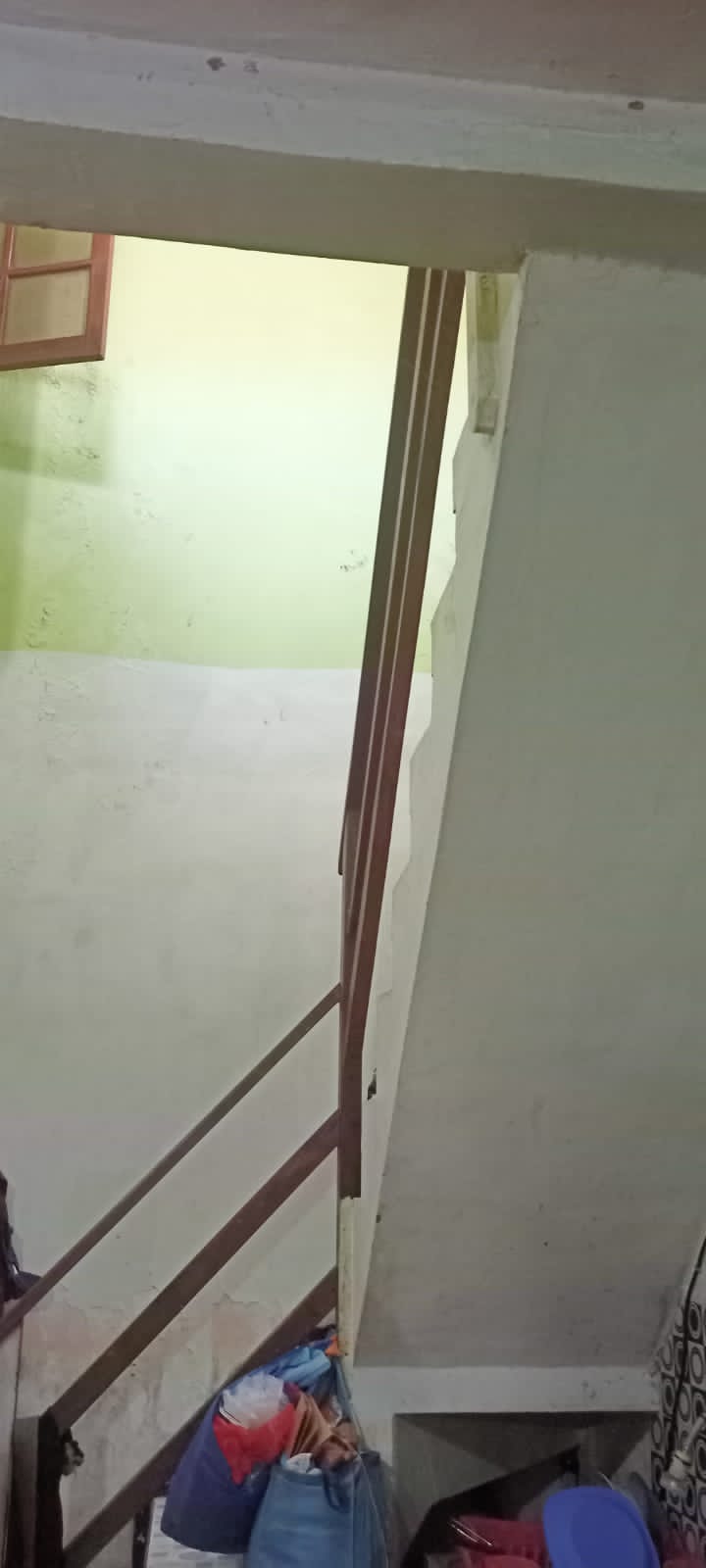 Dijual Rumah Lokasi Strategis Semolowaru Indah - Thumbnail 2