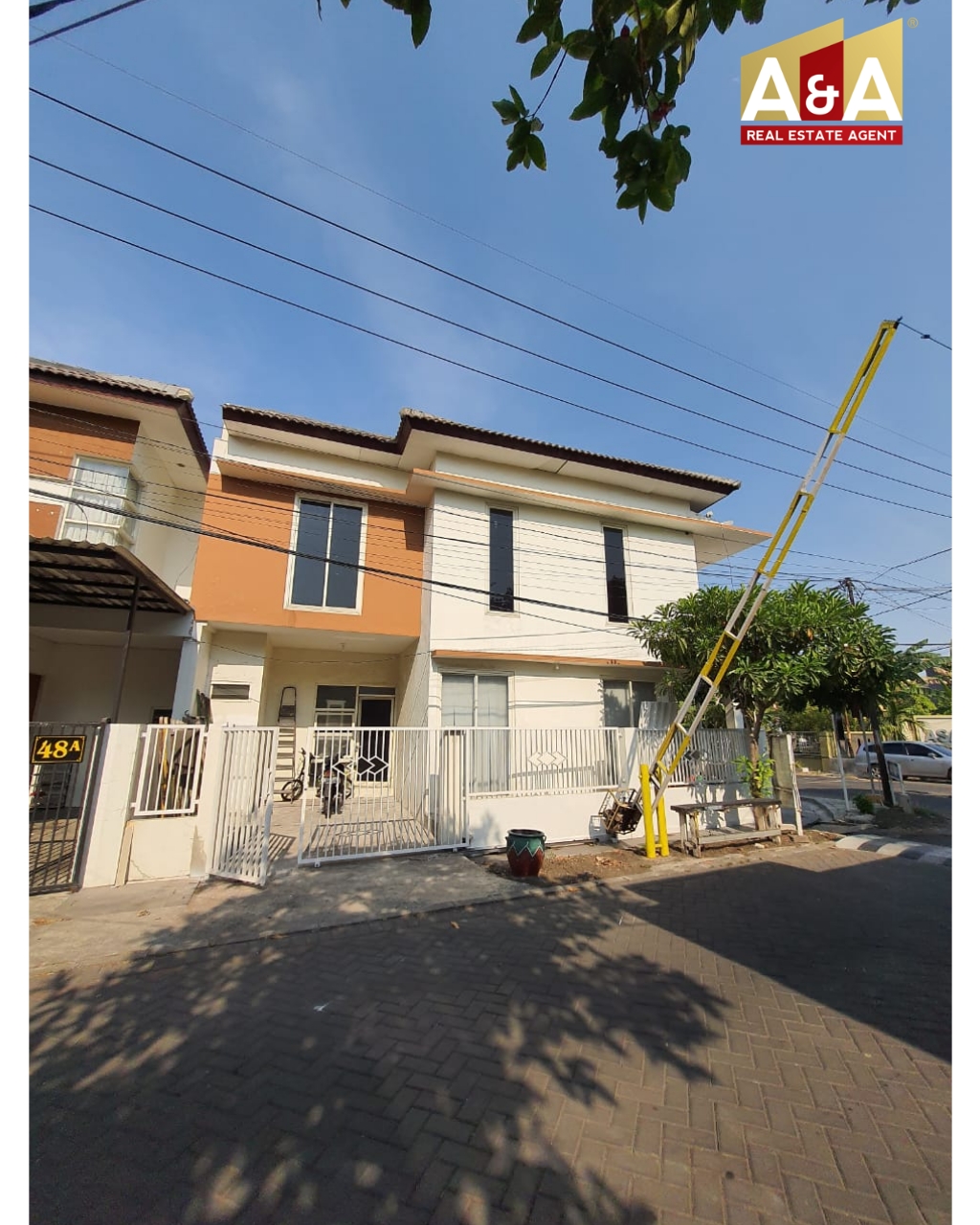 Dijual segera Rumah Siap Huni seperti Baru Gress Medokan Asri Utara gate paling depan - Image 1