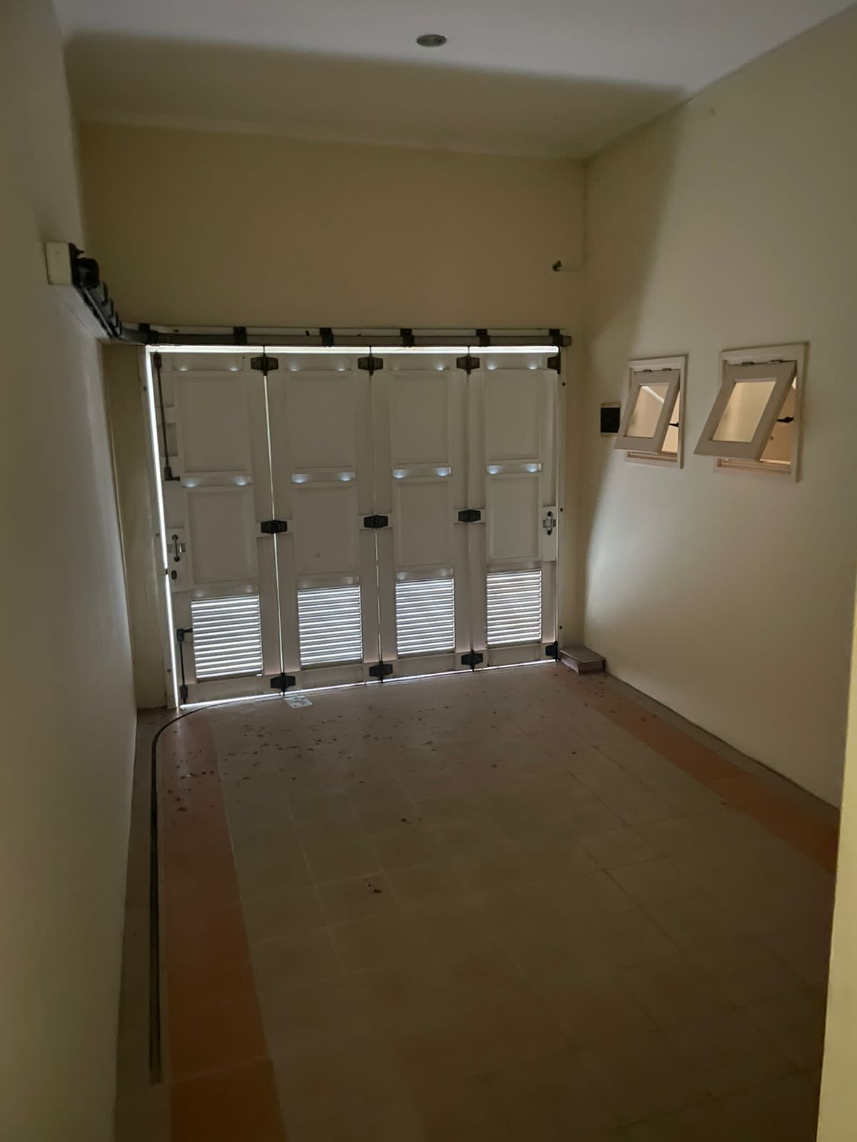 Disewakan Rumah Citraland Surabaya Barat - Thumbnail 4