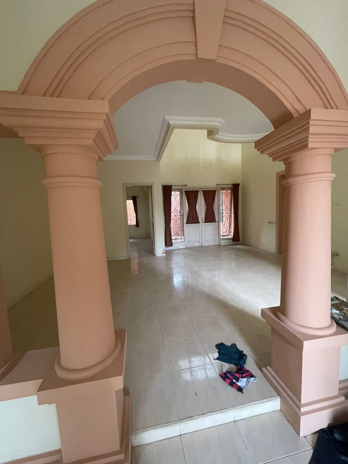 Disewakan Rumah Modern Citraland Surabaya Barat - Thumbnail 4