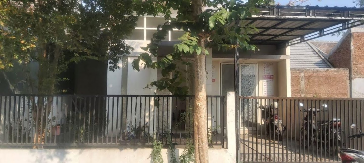 Dijual Rumah Bagus Nyaman Lokasi Graha Mitra Asri Surabaya Barat - Image 1
