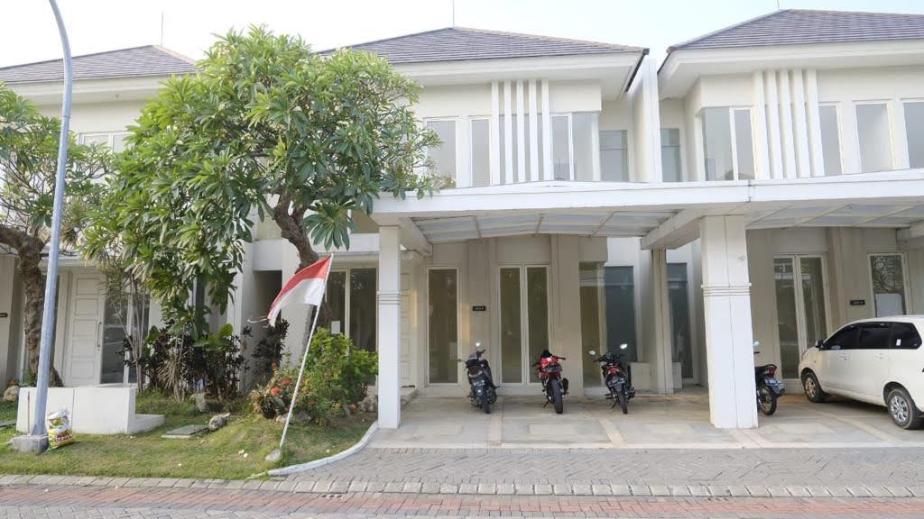 Dijual Rumah Grand Pakuwon Surabaya Barat - Image 1