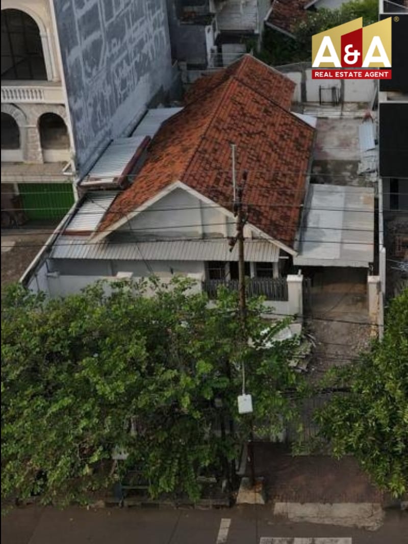 Disewakan Rumah Strategis Dharmahusada Surabaya Timur - Image 1