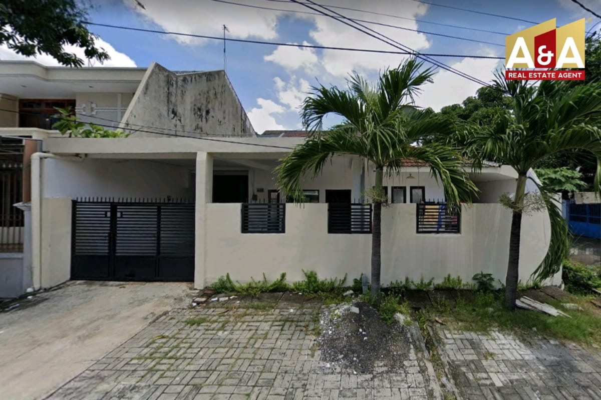 Dijual Rumah Murah Cocok untuk Kos Lokasi Strategis di Ngagel Surabaya Timur - Image 1