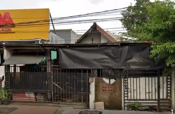 Dijual Rumah Siap Huni di Jalan Ahmad Yani Surabaya Selatan - Image 1
