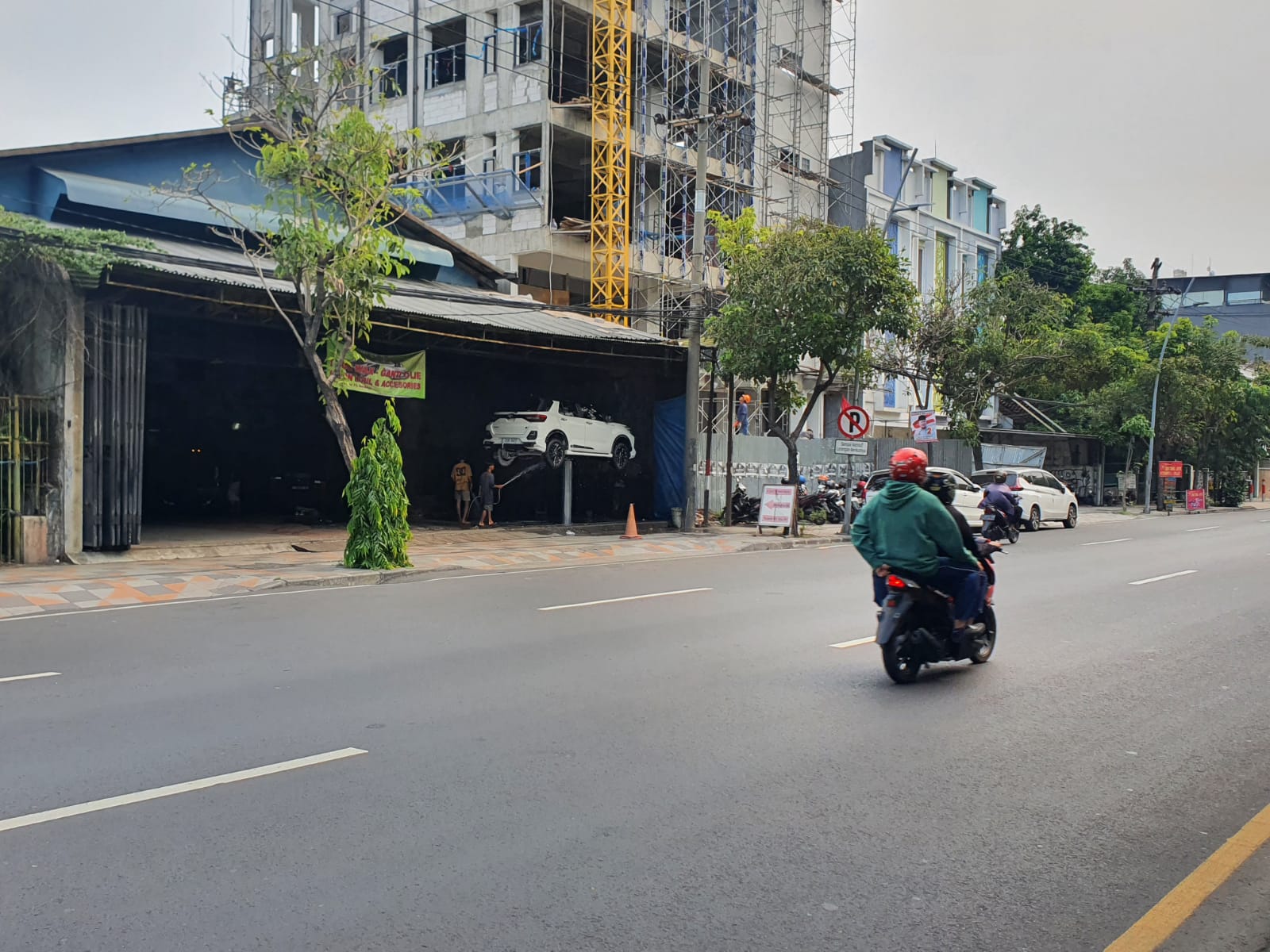 DIJUAL RUMAH USAHA - Image 1