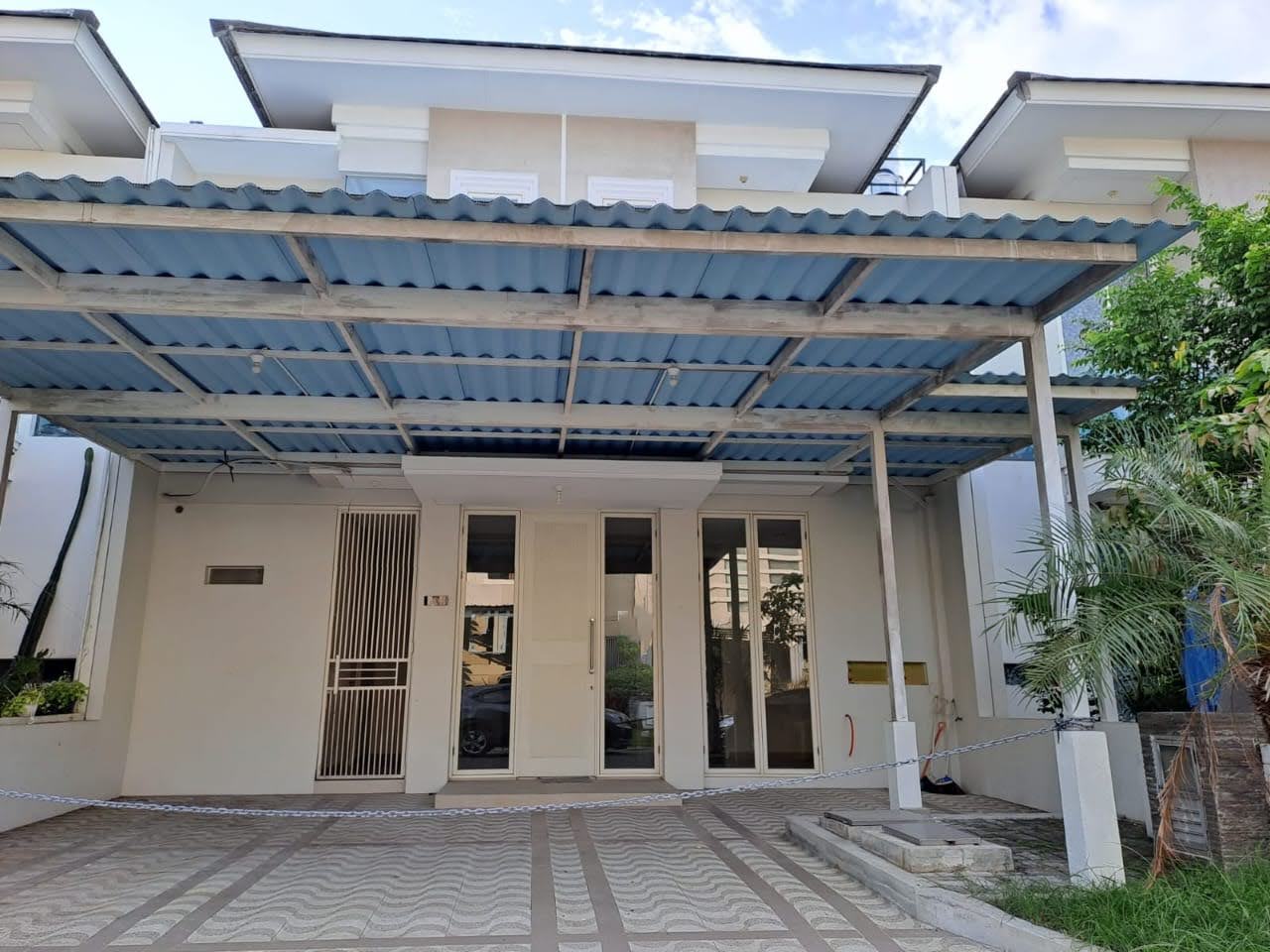 DIJUAL RUMAH PAKUWON CITY CLUSTER LONGBEACH - Image 1