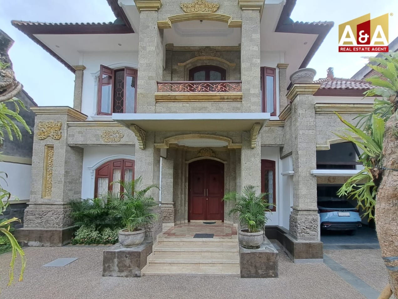 Dijual Rumah Super Mewah di Kawasan Elit dan Nyaman Renon Denpasar Bali - Image 1