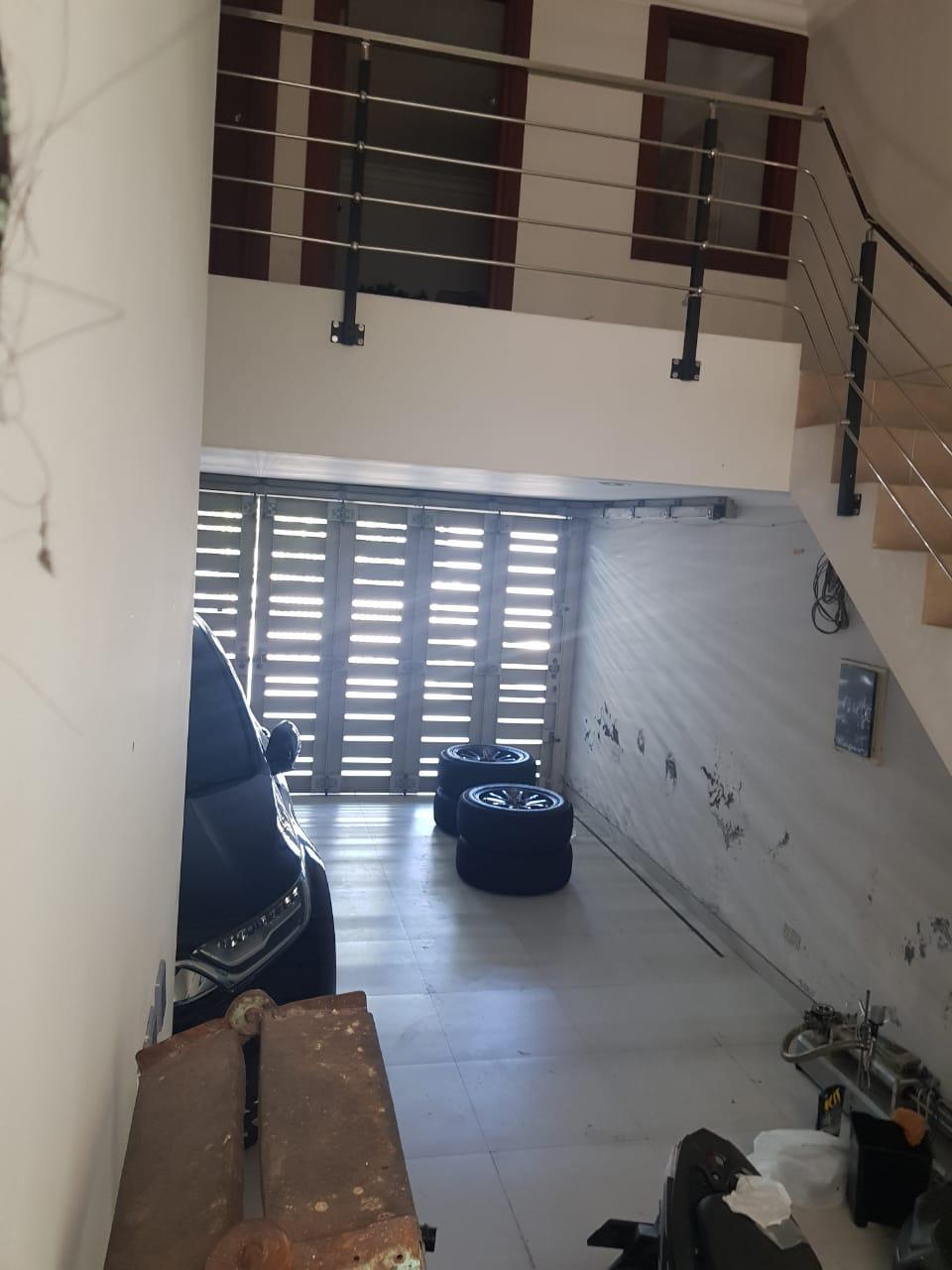 Dijual Rumah Bagus Siap Huni Lokasi Citraland Surabaya Barat - Image 1