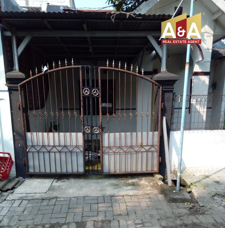 Dijual Rumah Siap Huni dan Strategis di Perum Taman Sidorejo Sidoarjo - Image 1