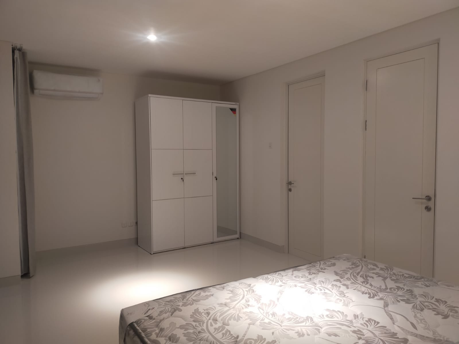 Disewakan Rumah Grand Pakuwon Surabaya Barat - Thumbnail 3