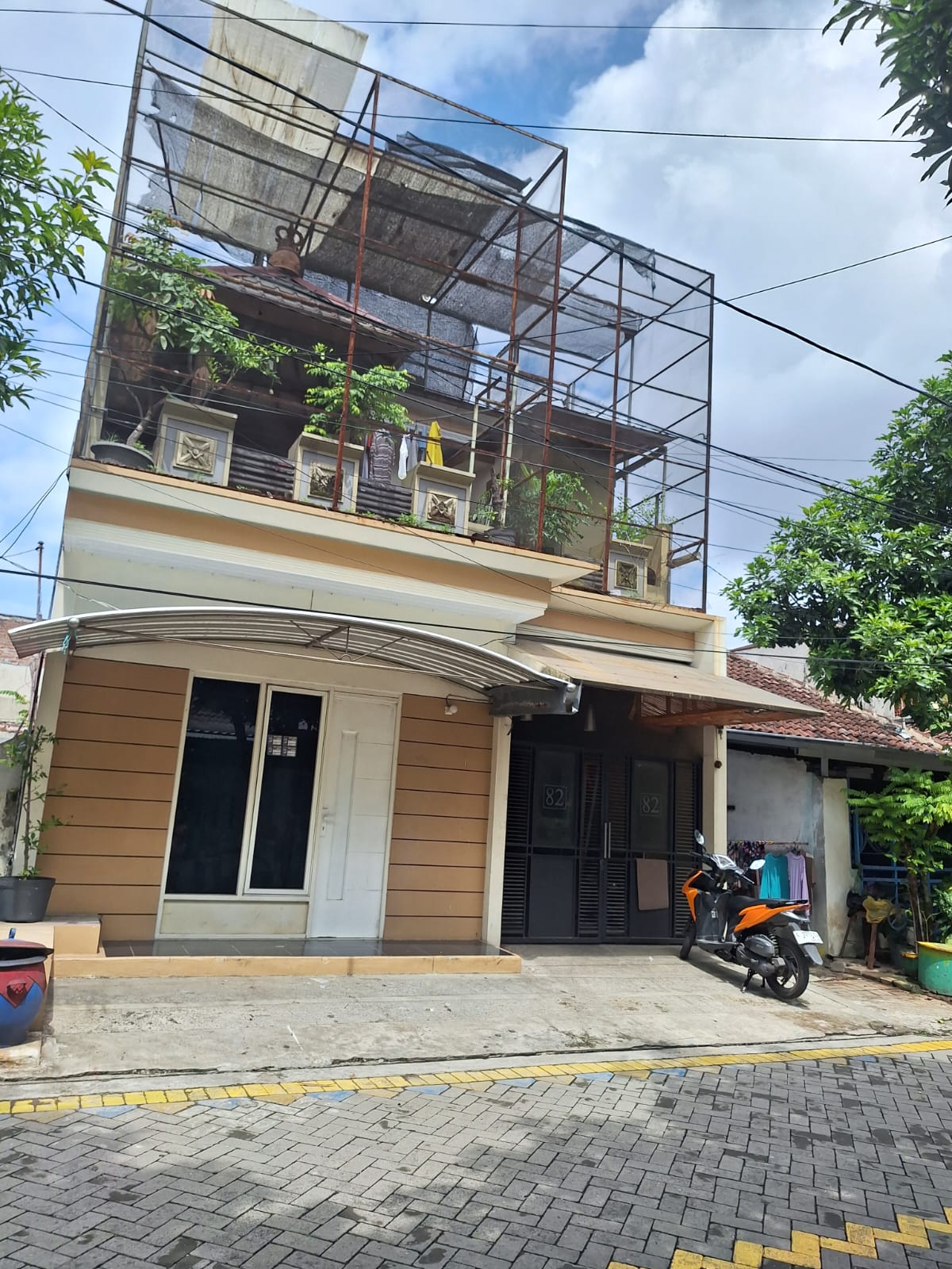 DIJUAL RUMAH LOKASI SURABAYA TIMUR - Image 1