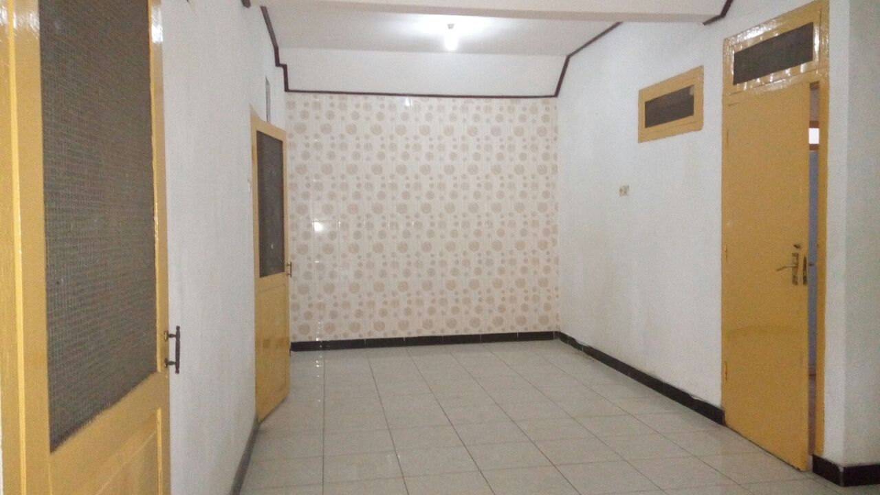 Dijual Rumah Siap Huni &amp; Terawat Darmo Permai Utara Surabaya Barat - Thumbnail 2