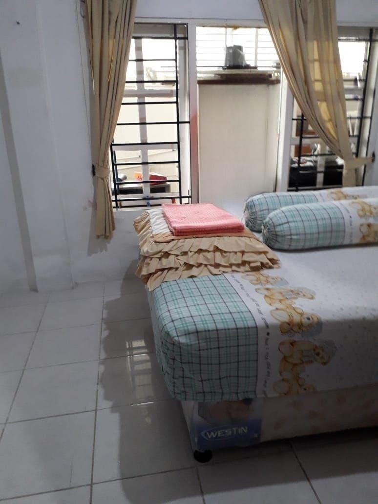 Dijual/Disewakan Rumah Siap Huni &amp; Terawat Darmo Permai Utara Surabaya Barat - Thumbnail 2