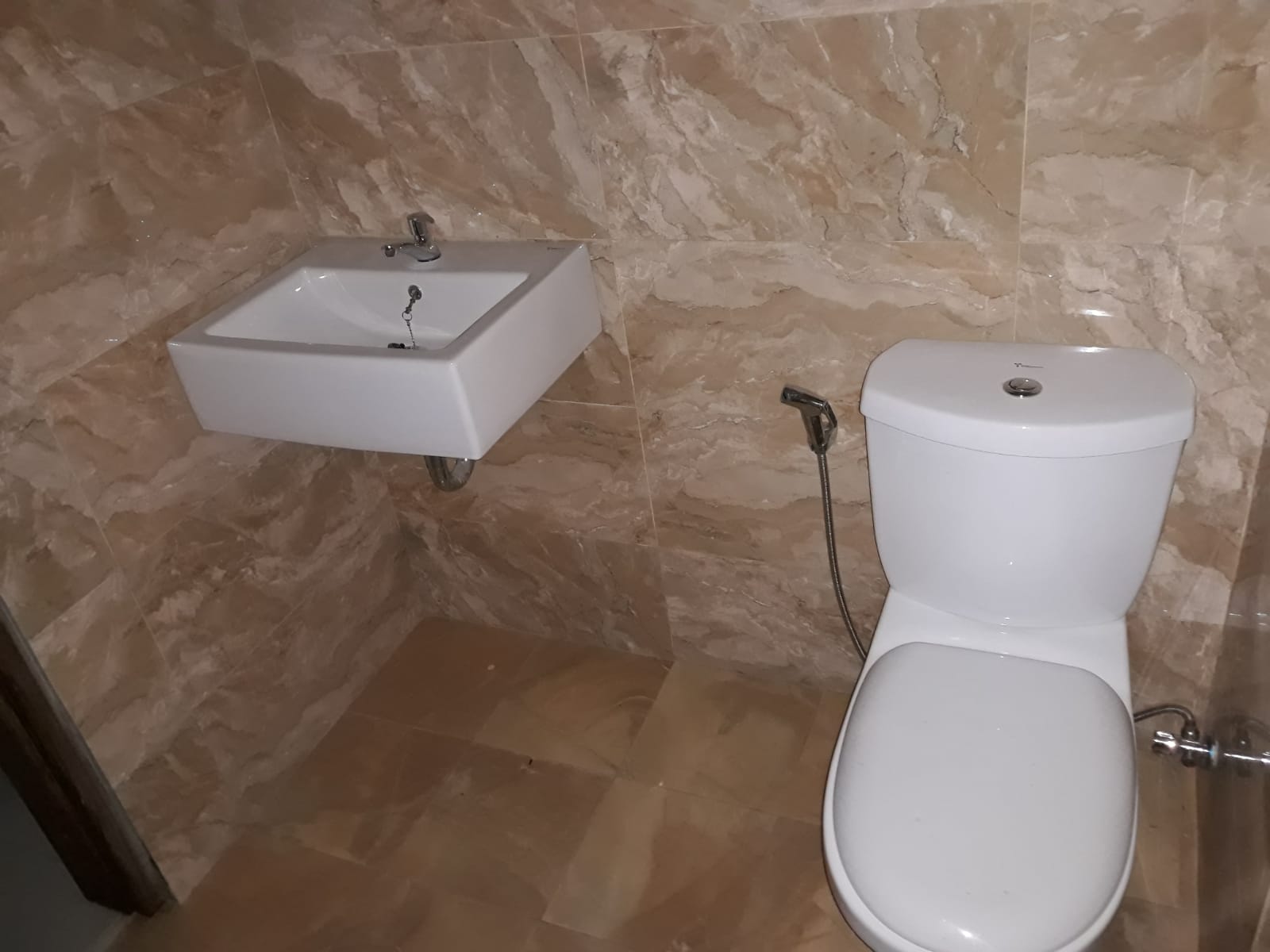 Disewakan Ruko Raya Cemengkalang Sidoarjo - Image 1