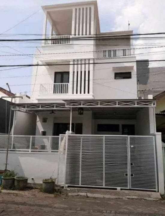 DIJUAL RUMAH FULL RENOVASI LOKASI SURABAYA TIMUR - Image 1