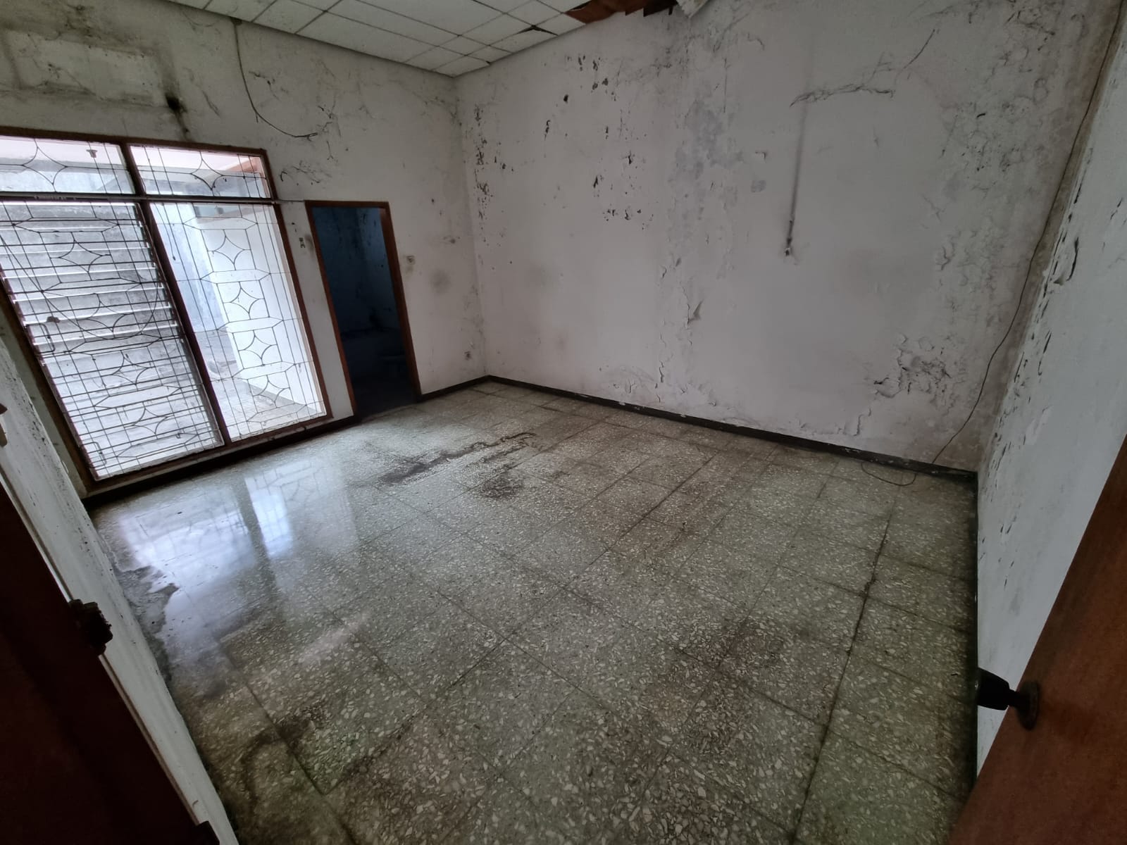 Dijual Rumah Strategis Kertajaya Indah Surabaya Timur - Image 1