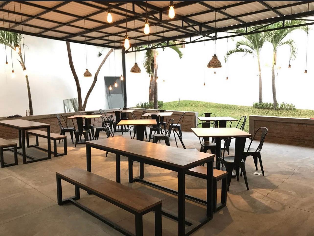 Disewakan Rumah Usaha Ex Cafe Surabaya Pusat - Thumbnail 2